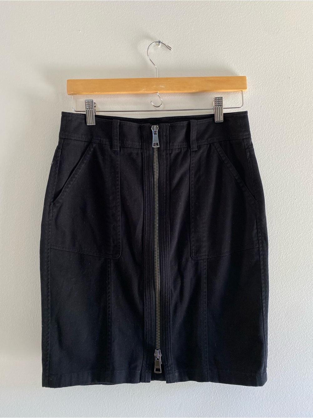 Burberry Black Front Zip Pencil Skirt